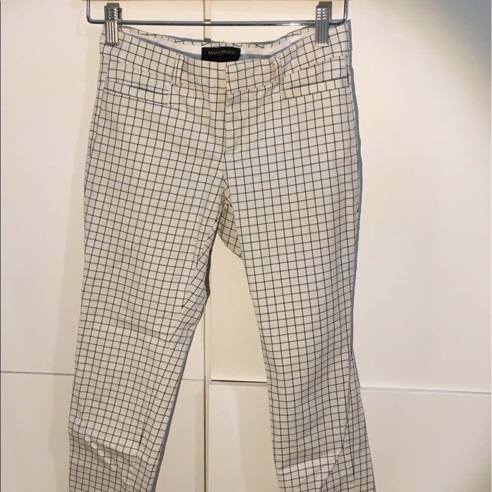Banana republic Sloans white checkered 0P